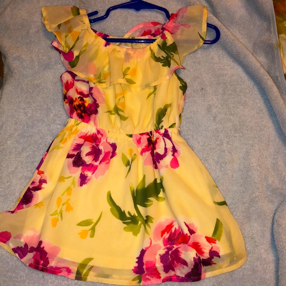 PRETTY FLORAL DRESS